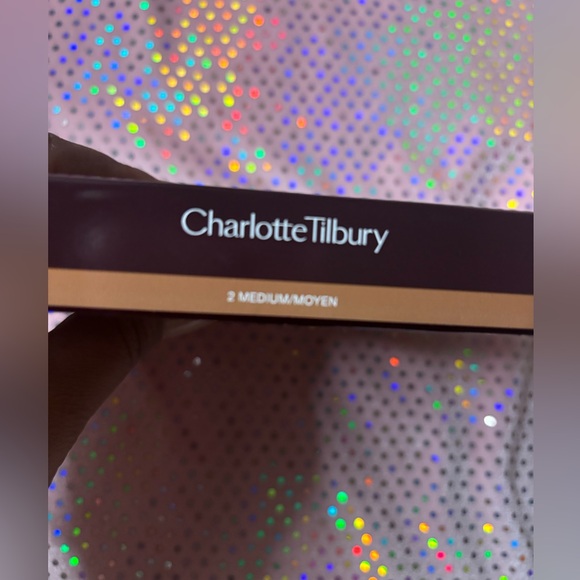 Charlotte Tilbury bronzer - Picture 2 of 4